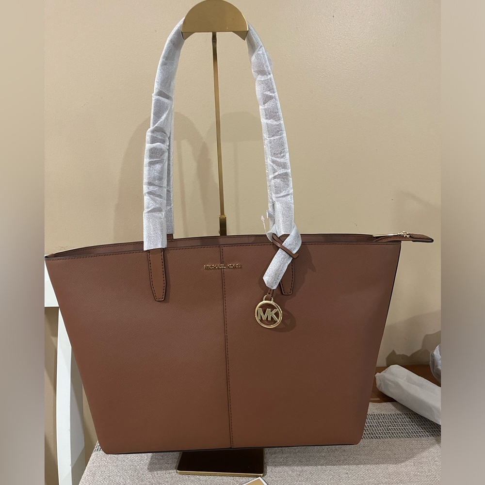 ‼️ LOW START ‼️ RETAIL $448 ❤️‍🔥 MICHAEL KORS Jet Set Medium Tote Bag BROWN
